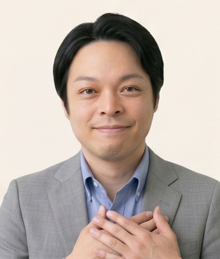 自然に笑顔を見せる株式会社befriend代表者