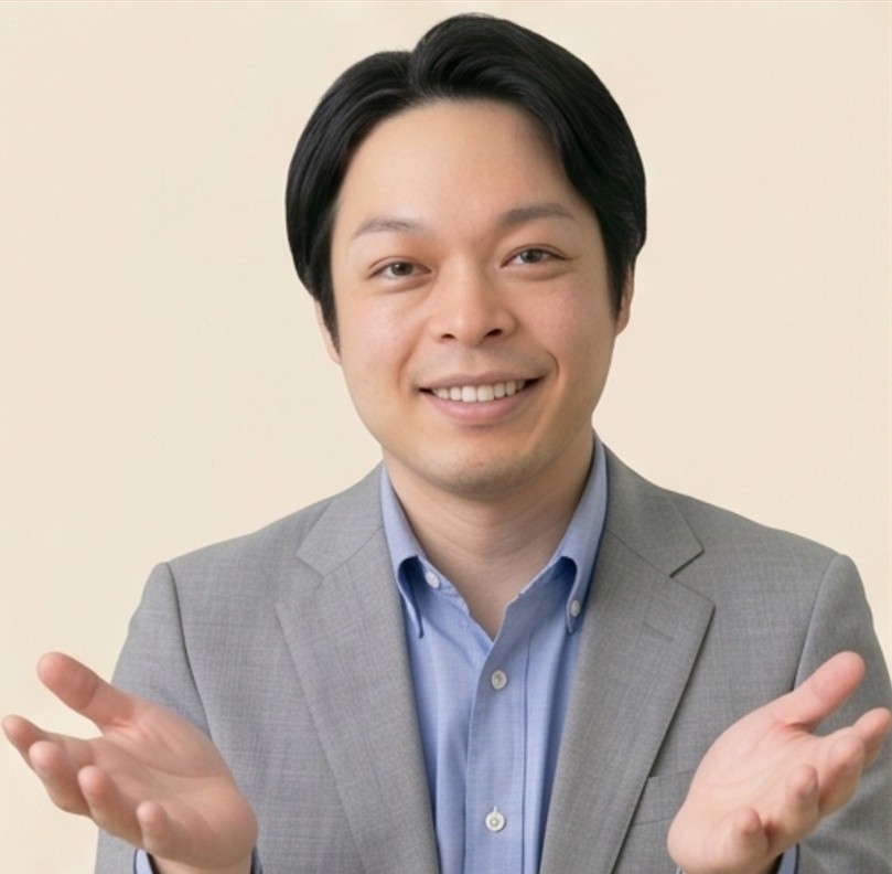 両手を広げて支援内容を説明する代表者